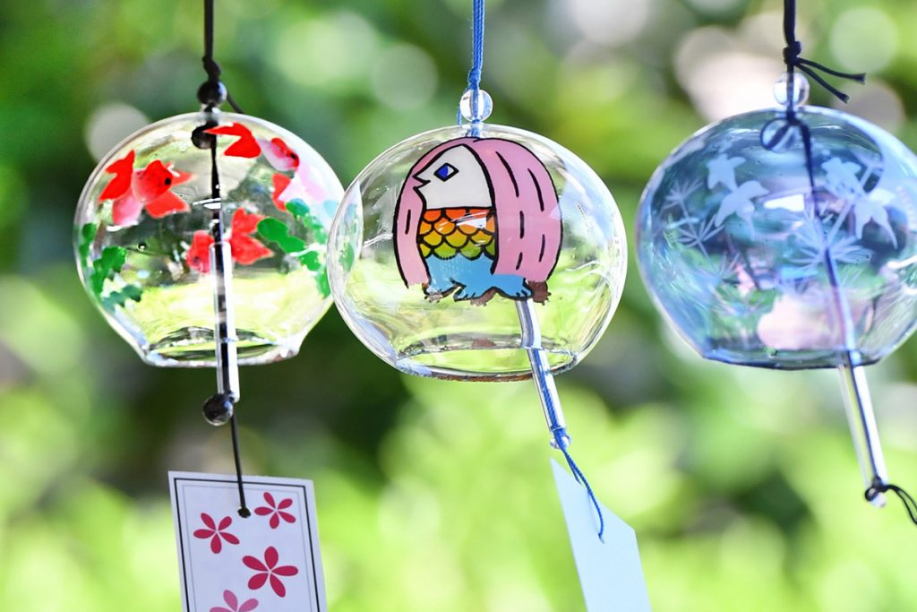 Features Of Glass Wind Chimes