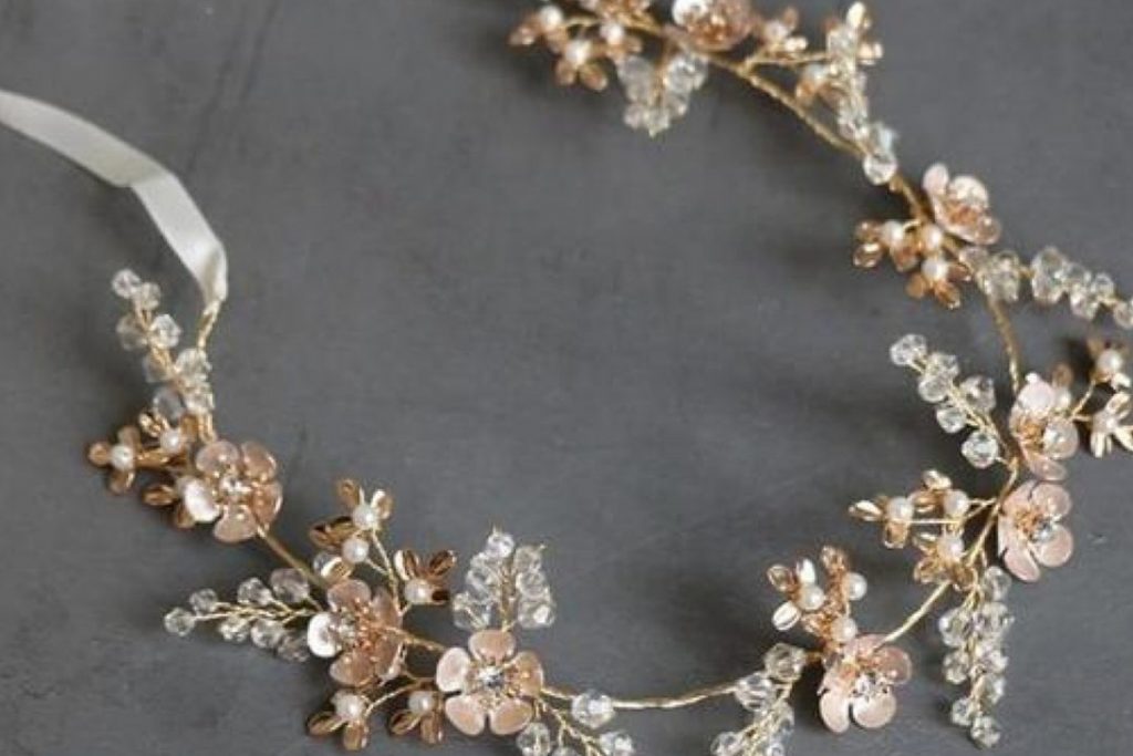 Why You Need To Get A Wedding Hair Vine.