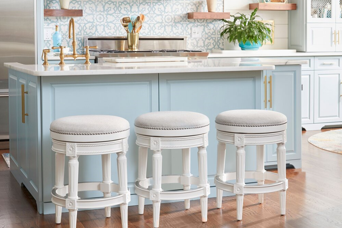 The Benefits Of The NewRidge White Wash Barstool