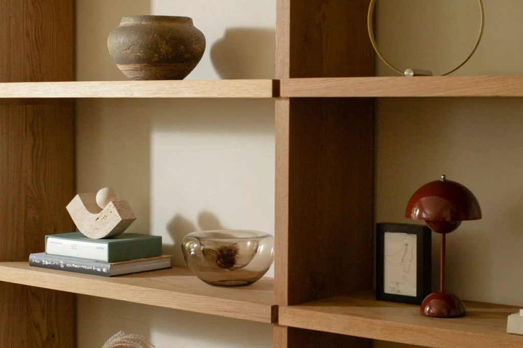 Why Choose Solid Wood Chinese-Style Display Shelves